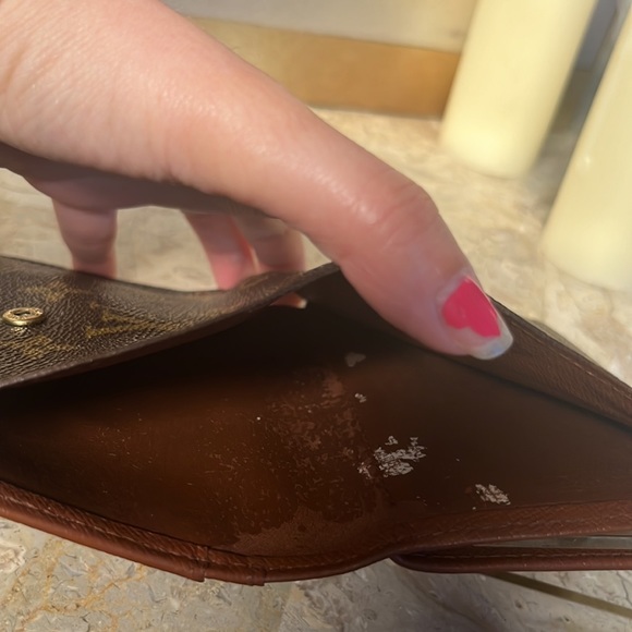 ♥️ HOST PICK♥️ Louis Vuitton Vintage Monogram Viennois KissLock Wallet - Picture 10 of 13